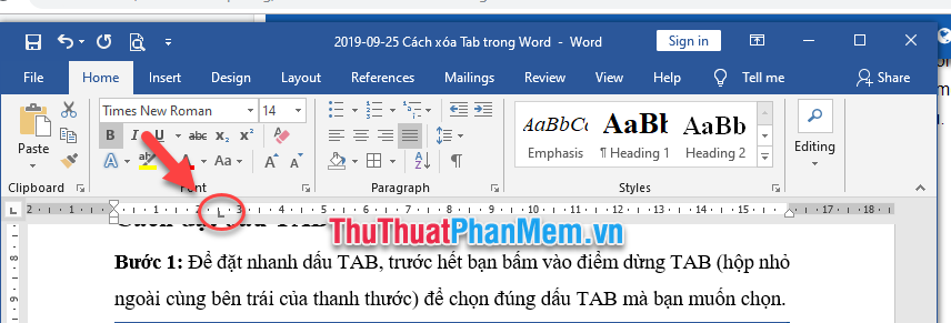 Nhấn chuột trái vào vị trí mà bạn muốn thiết lập khoảng cách TAB trên thanh thước Ruler