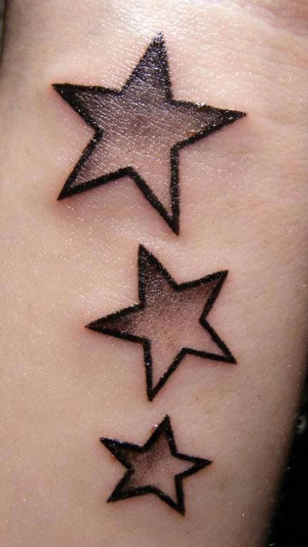 Hình xăm ngôi sao trên cổ tay